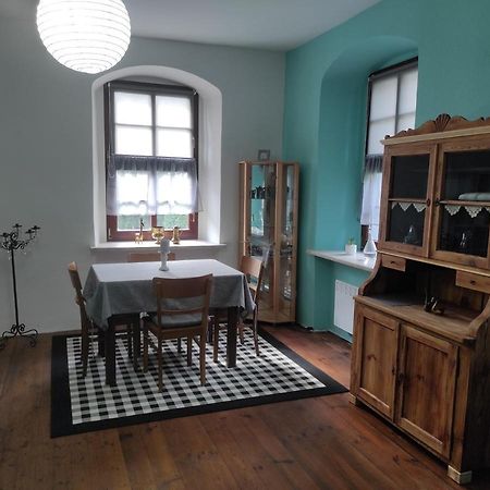 Schoene Gemuetliche Ferienwohnung Am Saaleradweg Grosseutersdorf Bagian luar foto